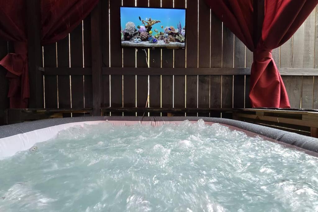 Modern Galleria Gem Private Jacuzzi 3 Br 休斯敦 外观 照片
