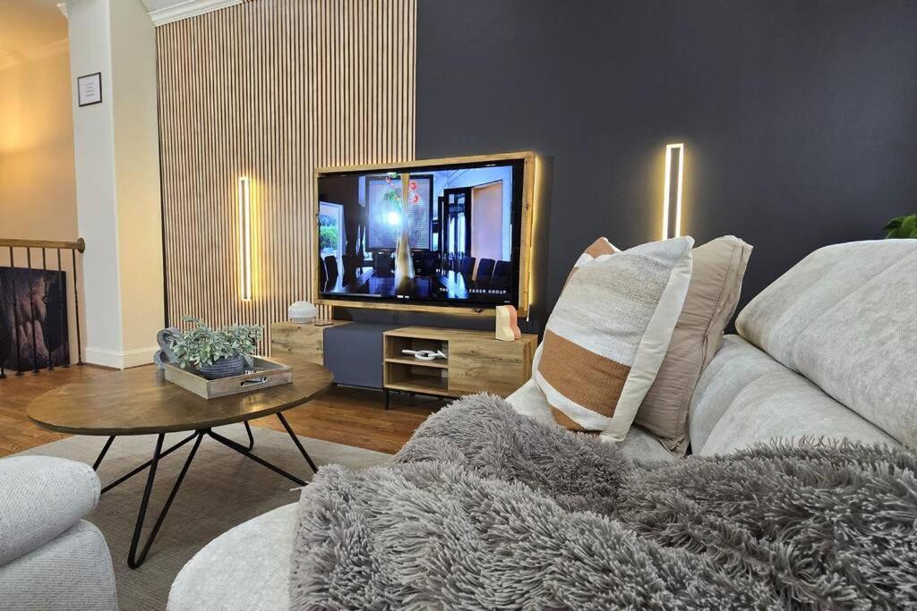 Modern Galleria Gem Private Jacuzzi 3 Br 休斯敦 外观 照片